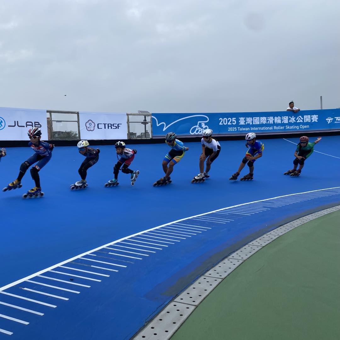 สมาคมกีฬาเอ็กซ์ตรีมแห่งประเทศไทย ส่งนักกีฬาเอ็กซ์ตรีม ประเภท อินไลน์สปีดสเก็ต ในรุ่นเยาวชน U18 และ รุ่นยุวชน U12 ทีมชาติไทย เข้าร่วมการแข่งขัน รายการ “2025 Taiwan International Roller Skating Open” ระหว่าง วันที่ 11 – 16 พฤศจิกายน 2568 ณ เมืองไถหนาน สาธ