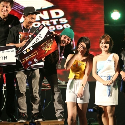 รับรางวัล