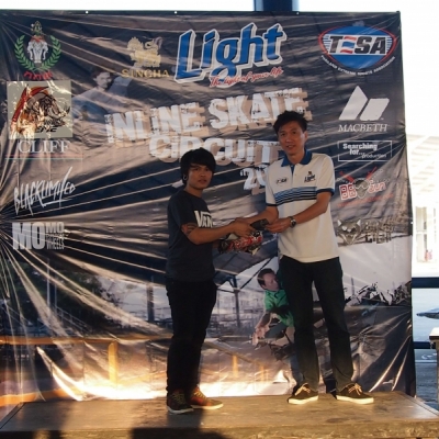 ภาพรับรางวัล Singha Light Inline skate Circuit 2014